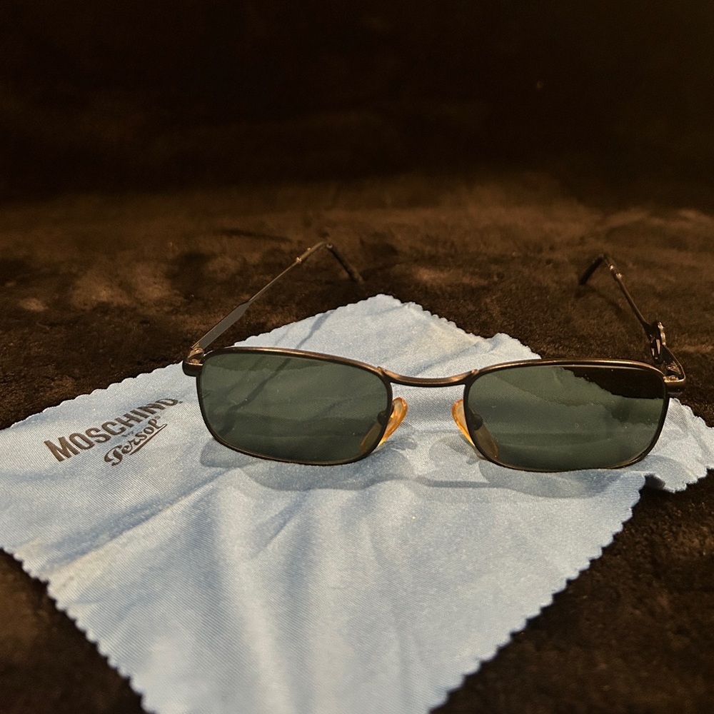 Moschino Sunglasses with Black Lenses - Picture 2 of 4